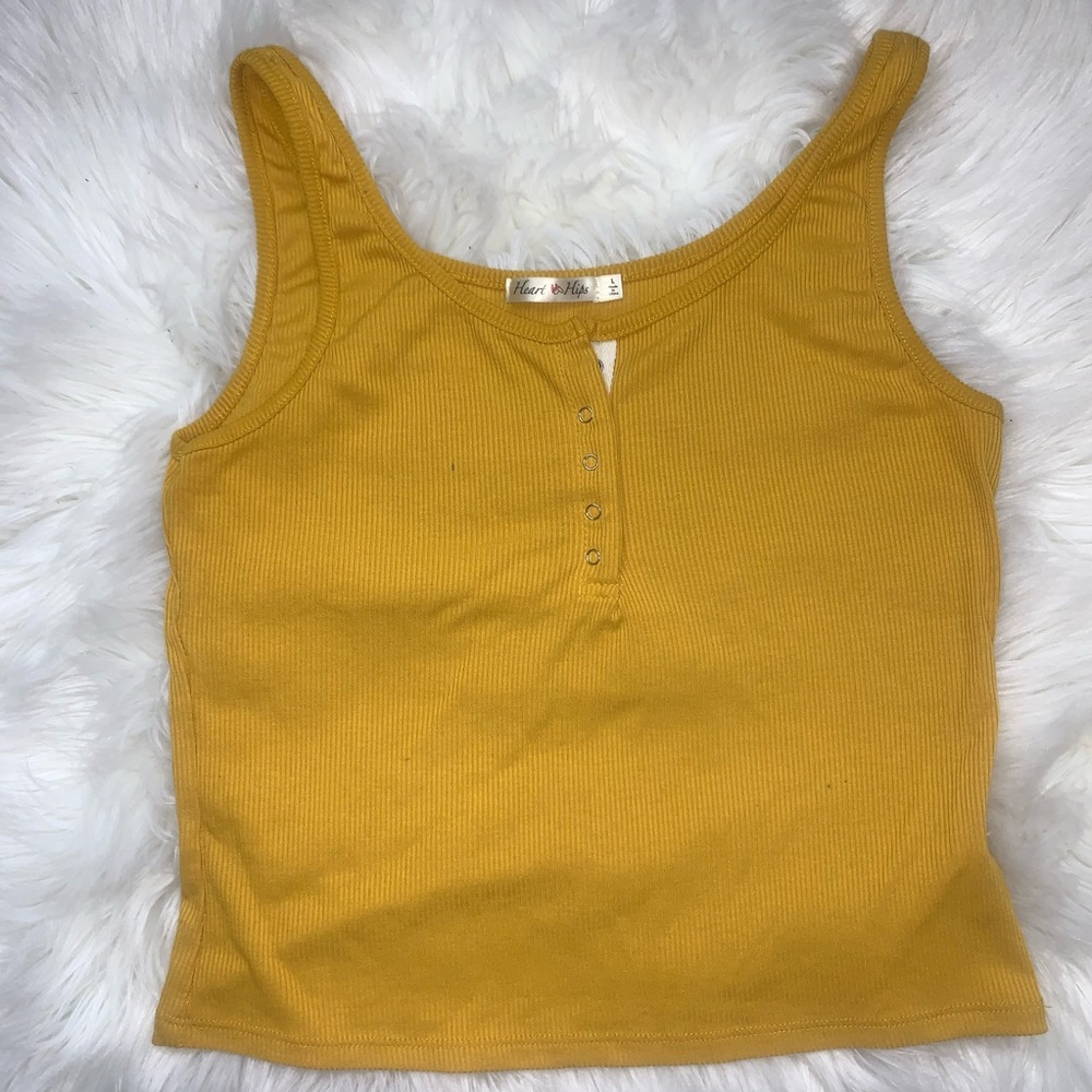Mustard tank top shirt 💛